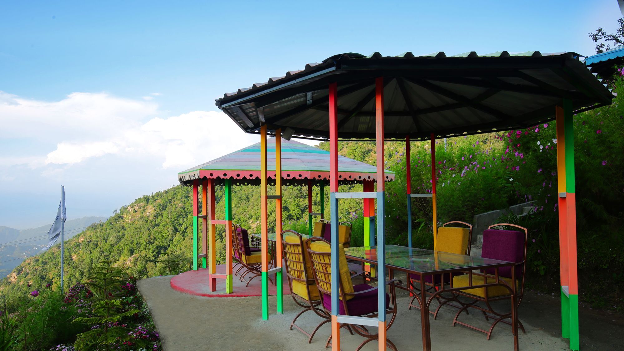 The Swiss Village Resort Найнитал Экстерьер фото