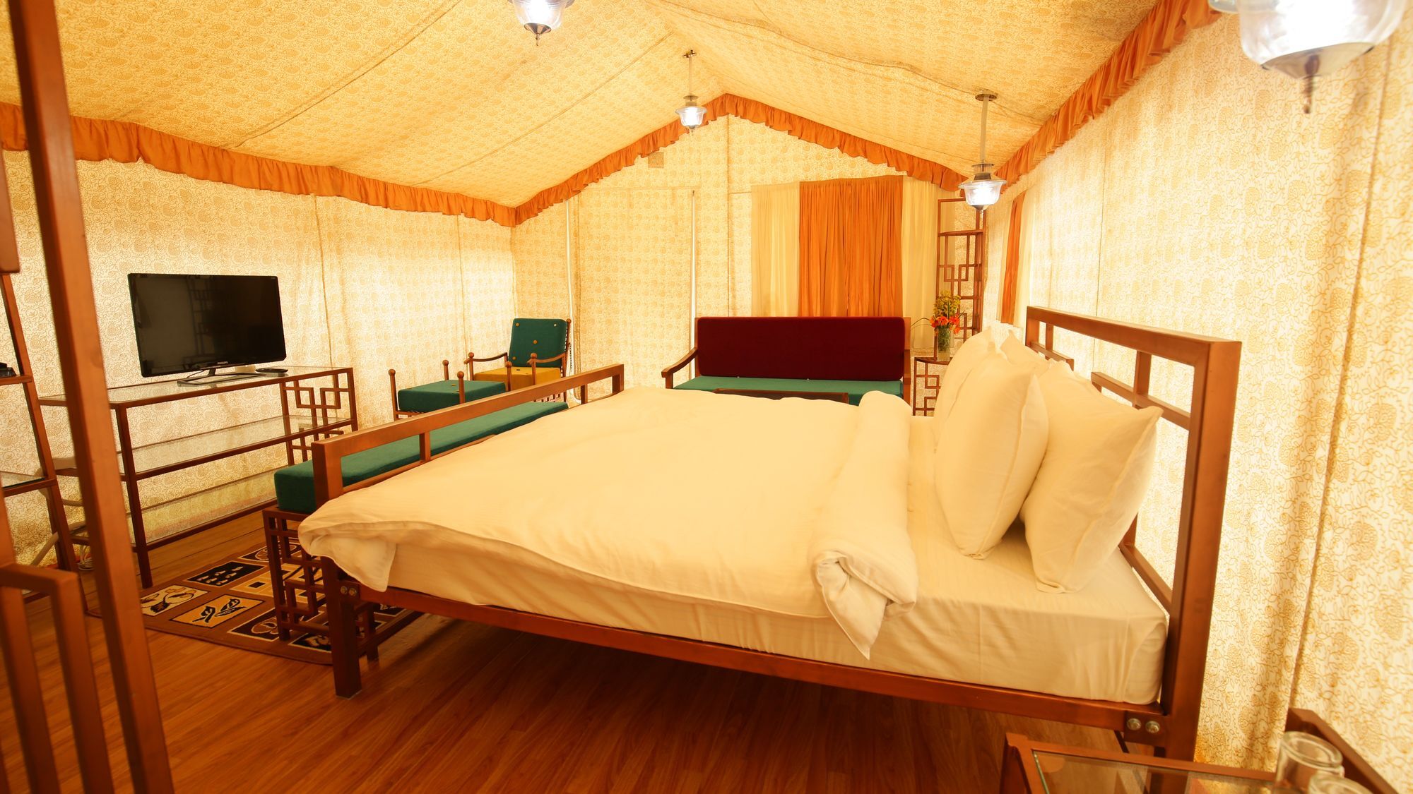 The Swiss Village Resort Найнитал Экстерьер фото