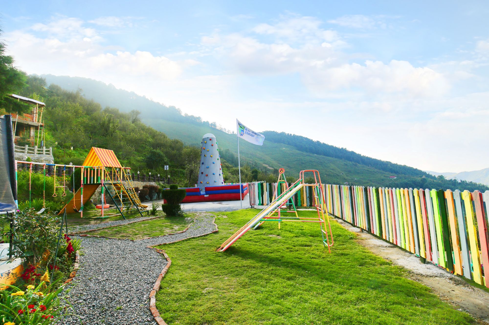 The Swiss Village Resort Найнитал Экстерьер фото